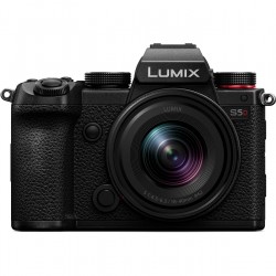 "Panasonic LUMIX S5D S 18-40mm f/4.5-6.3 | Foto-Groep"