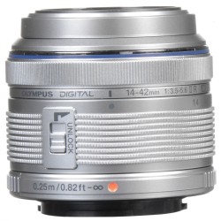 OM SYSTEM 14-42mm f3.5-5.6 R II zilver | Foto-Groep - Beste prijs &amp; snelle levering