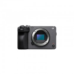 Sony ILME-FX30B + 18-105mm f4.0 power zoom