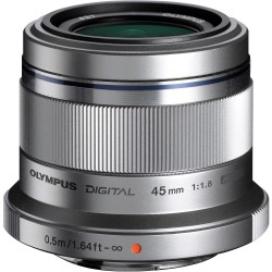 OM SYSTEM M.Zuiko Digital 45mm f/1.8 Zilver - Beste prijs en snelle levering bij Foto-Groep
