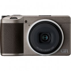 "Ricoh GR III Diary Edition | Exclusieve camera voor fotografie liefhebbers"