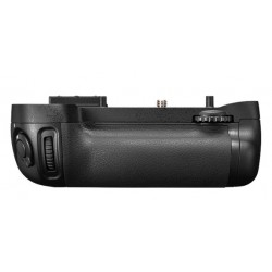 Nikon Multi-Power Battery Pack MB-D15