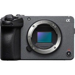 Sony FX30B + Sony E-PZ 10-20mm f/4.0 APS-C Powerzoom (