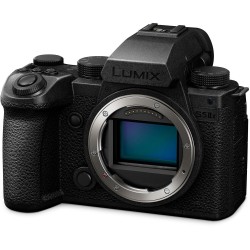"Panasonic Lumix S5 IIX S 20-60mm f/3.5-5.6 - Koop bij Foto-Groep"