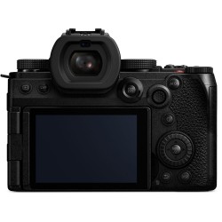 "Panasonic Lumix S5 IIX S 24-105mm f/4 Macro O.I.S. | Foto-Groep"