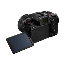"Panasonic LUMIX S5D S 18-40mm f/4.5-6.3 | Foto-Groep"
