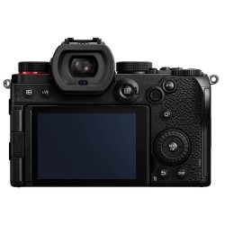 "Panasonic LUMIX S5D S 28-200mm f/4-7.1 | Foto-Groep"