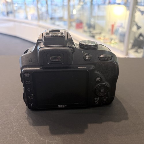 Nikon D3300  (Occasion Hoofddorp) Aanwezig in onze filiaal in Hoofddorp-3