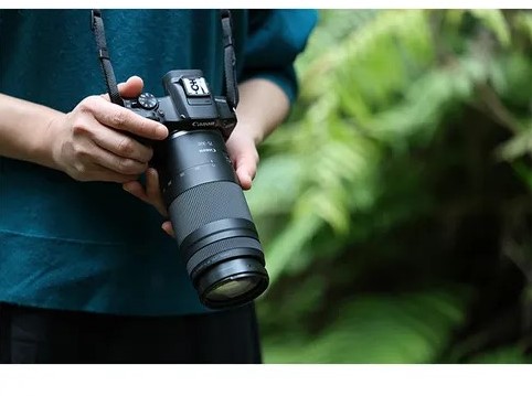 Canon RF 75-300mm f/4-5.6