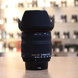 Sigma 18-200mm f/3.5-5.6 F