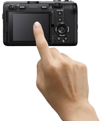 Sony FX30B + Sony 24-105mm f4.0 SEL FE G OSS (SEL24105G.SYX)-3